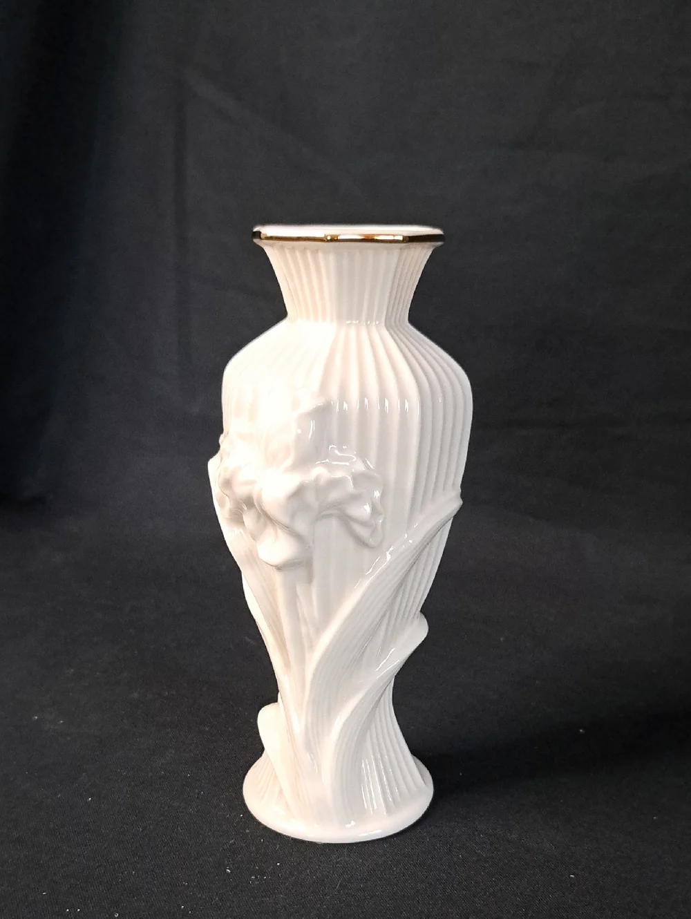 NIB LENOX China Bud Vase